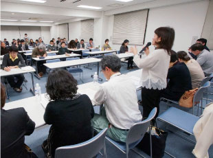 セミナーでの質疑回答の様子